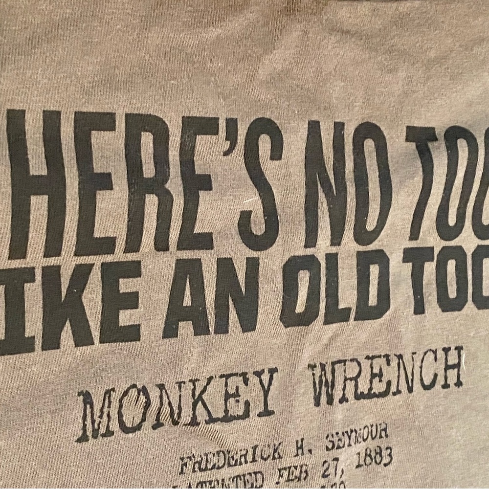 Duluth Trading Co Mens Size Large Long-tail T Tee Shirt NWT - Picture 2 of 12